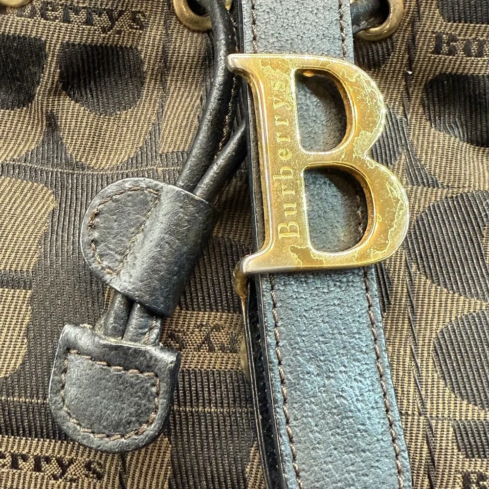 Vintage Burberrys Bucket Bag Drawstring Big B Logo Canvas Black COA Excellent - Picture 2 of 16